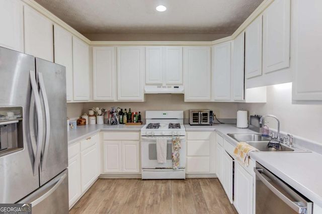 502 Towler Shoals View, Loganville, GA 30052
