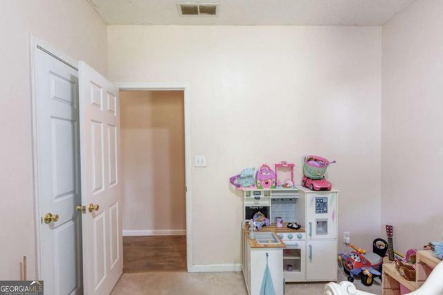 502 Towler Shoals View, Loganville, GA 30052