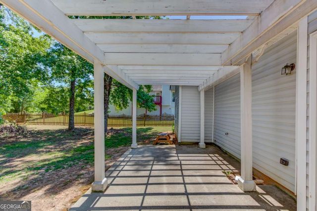 502 Towler Shoals View, Loganville, GA 30052