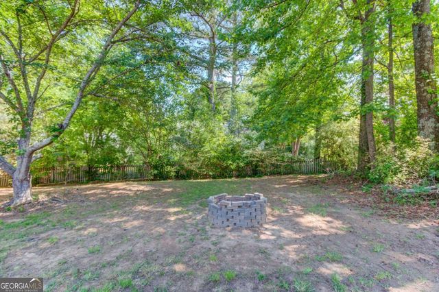 502 Towler Shoals View, Loganville, GA 30052