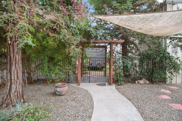 2200 E Tuolumne Rd, Turlock, CA 95382