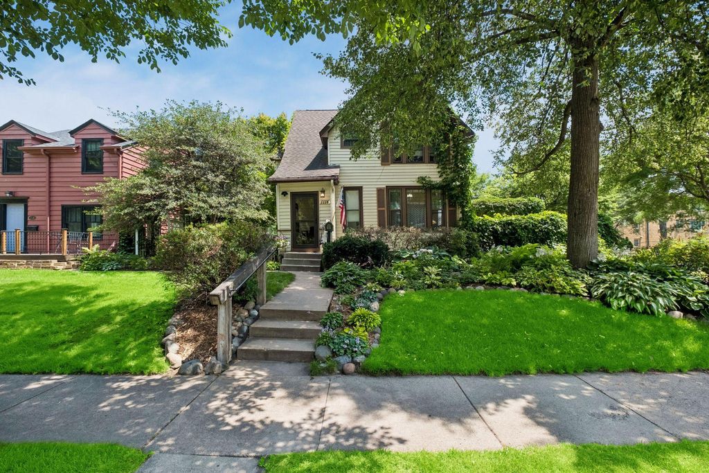 1114 Gibbs Avenue, Saint Paul, MN 55108 — exterior
