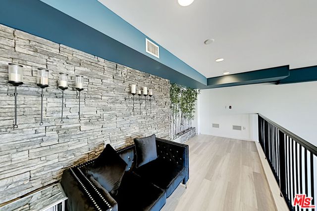 1901 S victoria 201, Oxnard, CA 93035