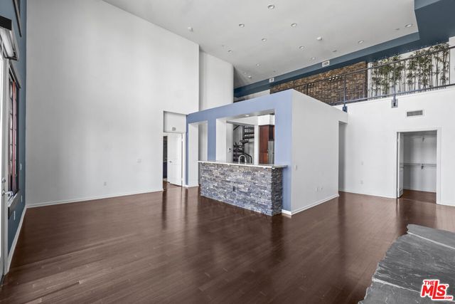 1901 S victoria 201, Oxnard, CA 93035