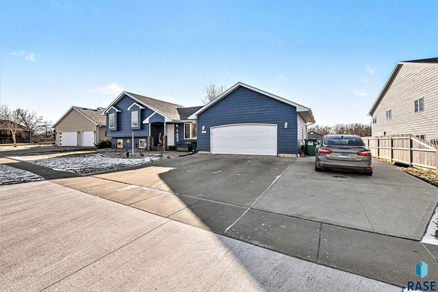 815 E Ryan Dr Drive, Tea, SD 57064