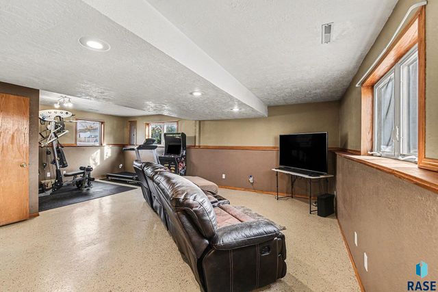 815 E Ryan Dr Drive, Tea, SD 57064