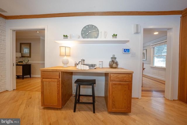 1324 KAREN LN, Wayne, PA 19087