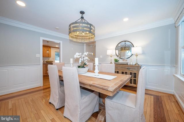 1324 KAREN LN, Wayne, PA 19087