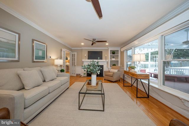 1324 KAREN LN, Wayne, PA 19087