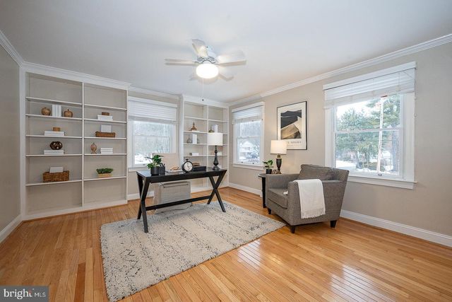 1324 KAREN LN, Wayne, PA 19087