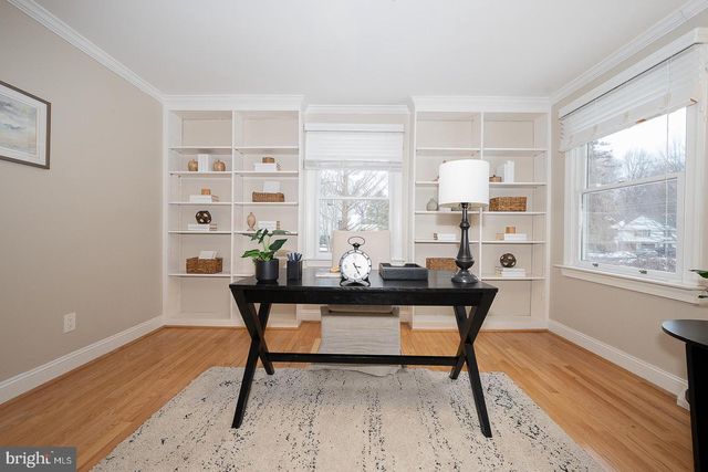 1324 KAREN LN, Wayne, PA 19087