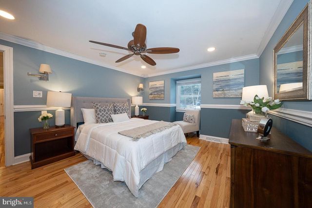 1324 KAREN LN, Wayne, PA 19087