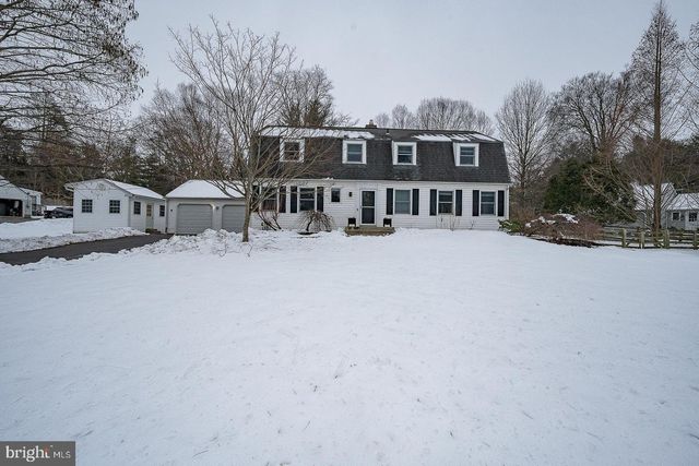 1324 KAREN LN, Wayne, PA 19087