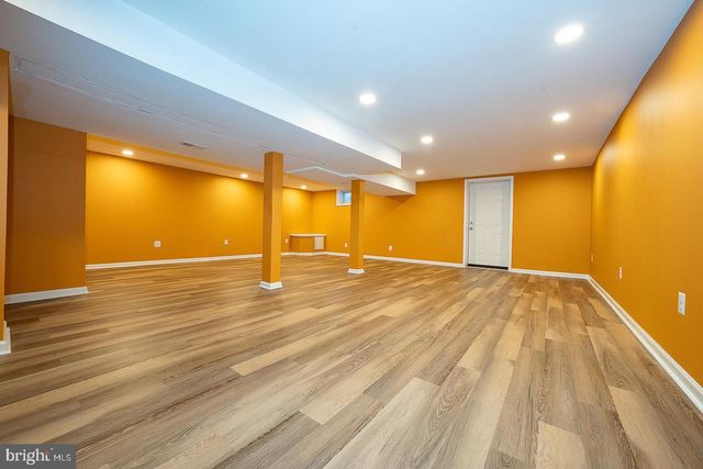 1324 KAREN LN, Wayne, PA 19087