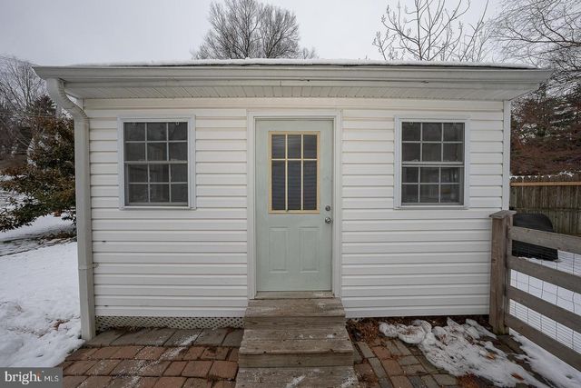 1324 KAREN LN, Wayne, PA 19087