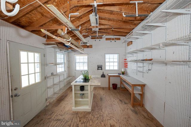 1324 KAREN LN, Wayne, PA 19087