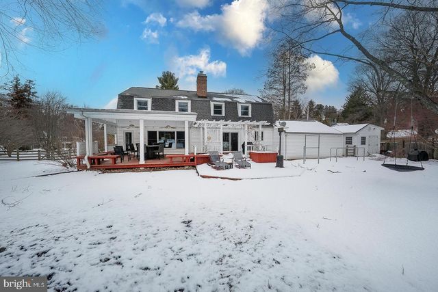 1324 KAREN LN, Wayne, PA 19087