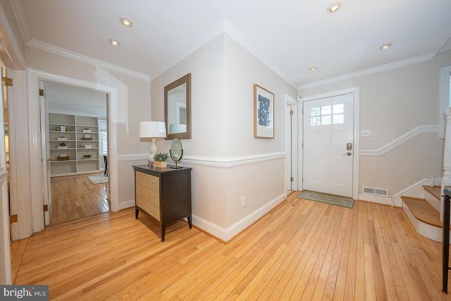 1324 KAREN LN, Wayne, PA 19087