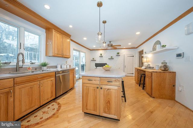 1324 KAREN LN, Wayne, PA 19087