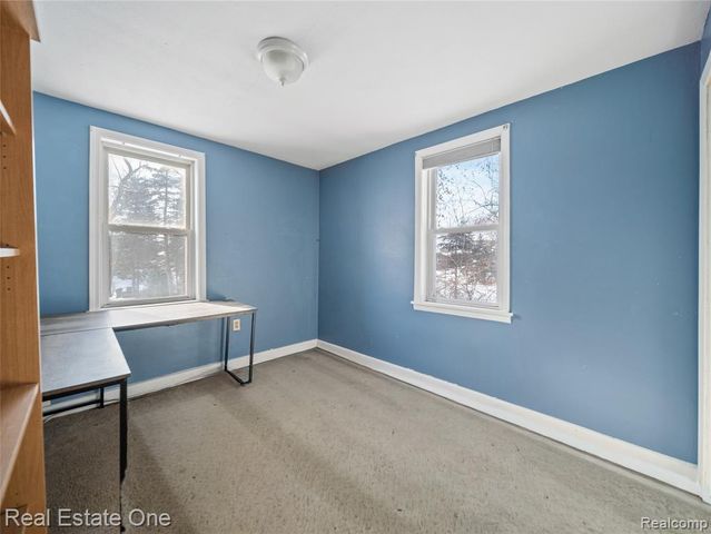 8202 Hyne Road, Brighton, MI 48114