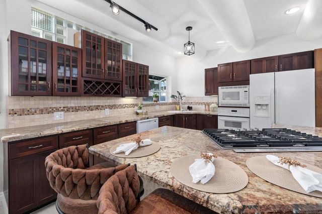 1564 Reed Ave, San Diego, CA 92109