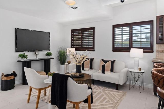 1564 Reed Ave, San Diego, CA 92109