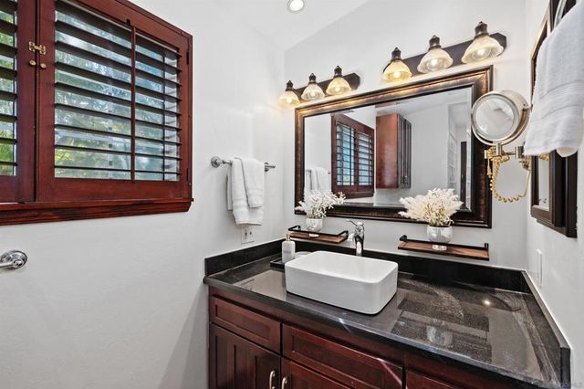 1564 Reed Ave, San Diego, CA 92109