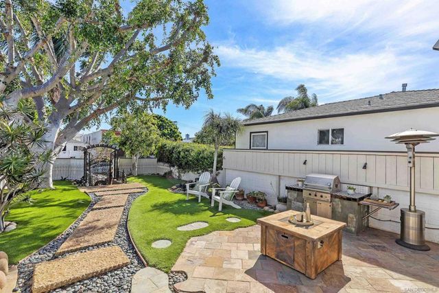 1564 Reed Ave, San Diego, CA 92109