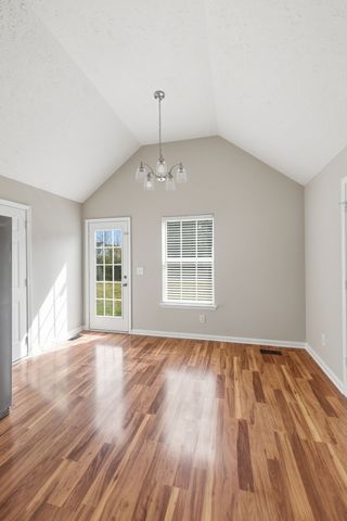 1987 Gateland Dr, Murfreesboro, TN 37127