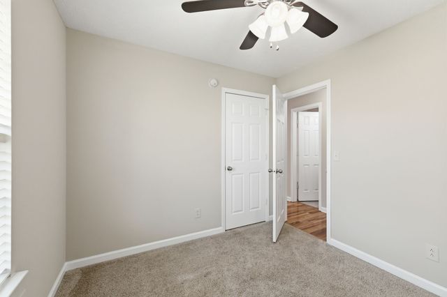 1987 Gateland Dr, Murfreesboro, TN 37127