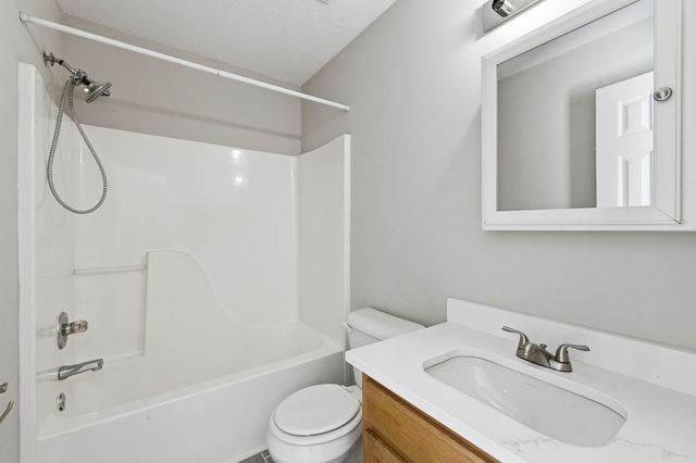 1987 Gateland Dr, Murfreesboro, TN 37127