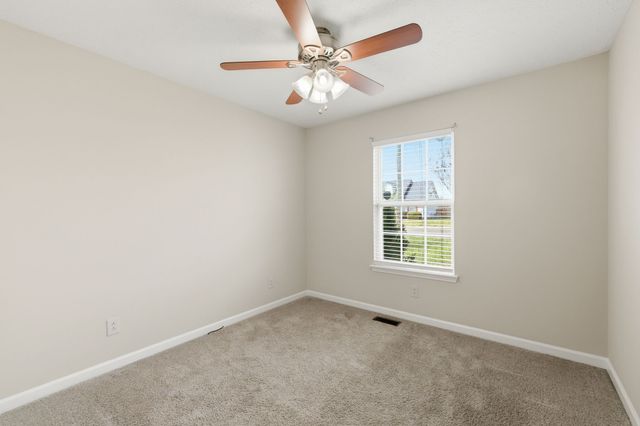 1987 Gateland Dr, Murfreesboro, TN 37127