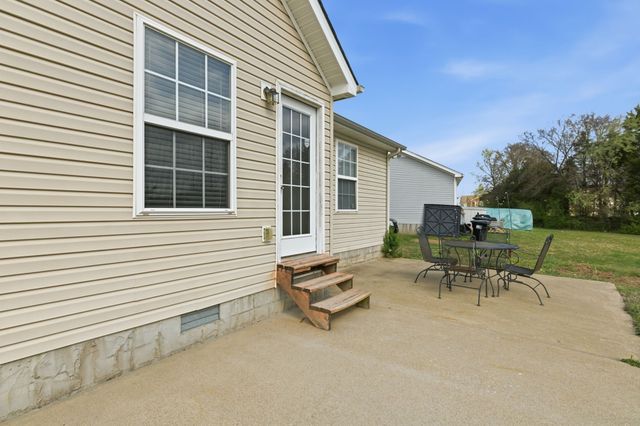 1987 Gateland Dr, Murfreesboro, TN 37127