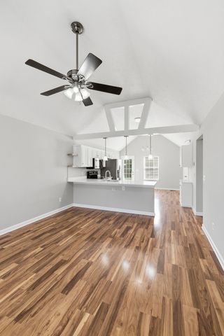 1987 Gateland Dr, Murfreesboro, TN 37127