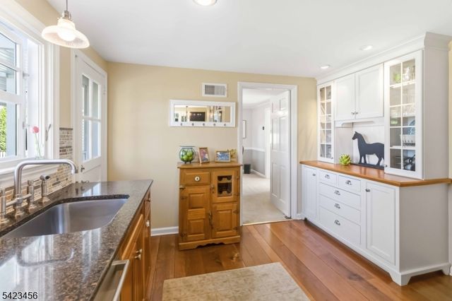 54 Knollwood Ave, Madison Boro, NJ 07940