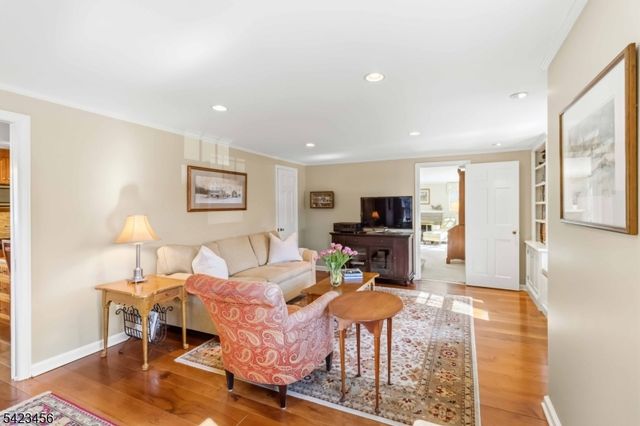 54 Knollwood Ave, Madison Boro, NJ 07940