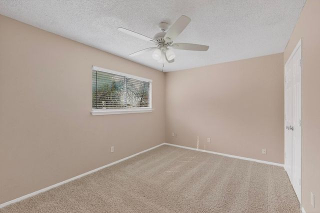 913 W Rochelle Road, Irving, TX 75062