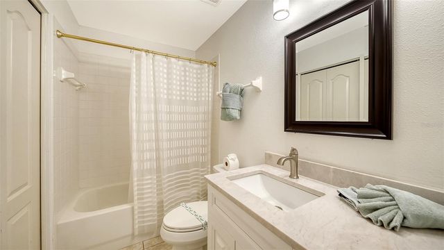 8735 OLDE HICKORY AVENUE 8308, Sarasota, FL 34238