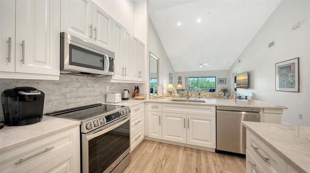 8735 OLDE HICKORY AVENUE 8308, Sarasota, FL 34238