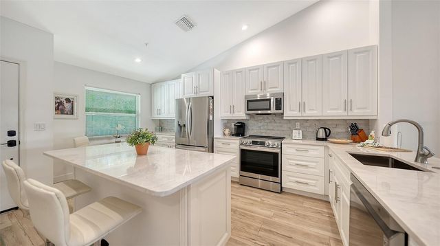 8735 OLDE HICKORY AVENUE 8308, Sarasota, FL 34238