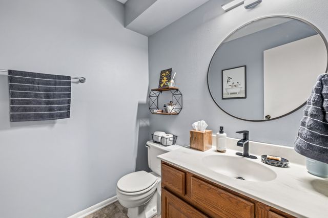 6873 Sharon Drive, Urbandale, IA 50322