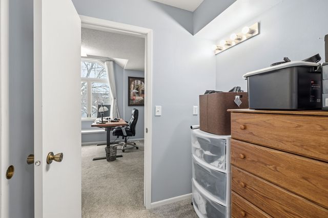 6873 Sharon Drive, Urbandale, IA 50322