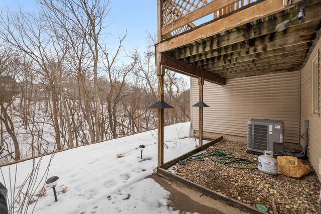 6873 Sharon Drive, Urbandale, IA 50322