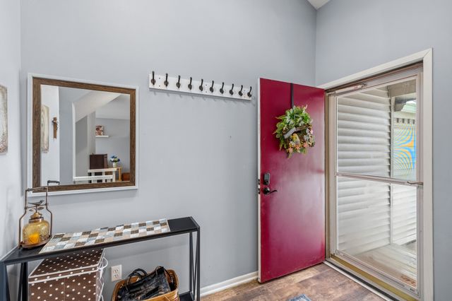 6873 Sharon Drive, Urbandale, IA 50322