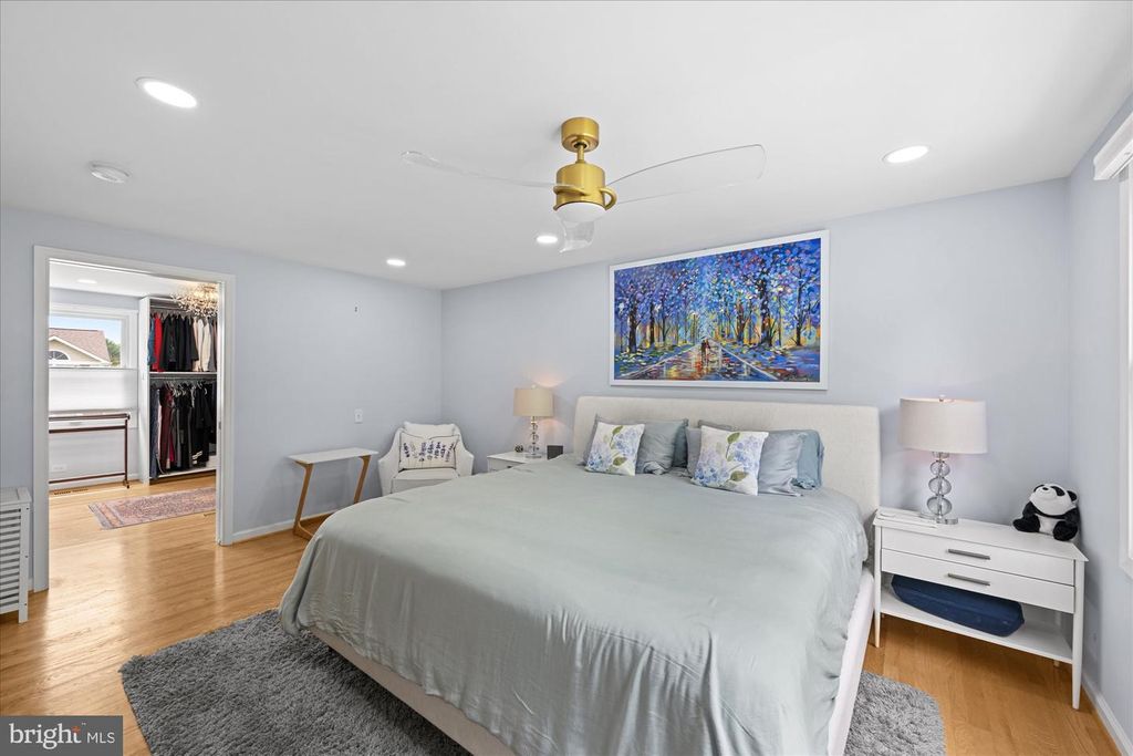Image 18 of property listing at 11209 MAINE COVE DR, Gaithersburg, MD 20878
