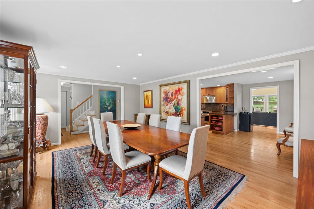 Image 3 of property listing at 11209 MAINE COVE DR, Gaithersburg, MD 20878