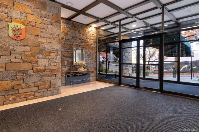 25 Franklin Avenue 6K, White Plains, NY 10601