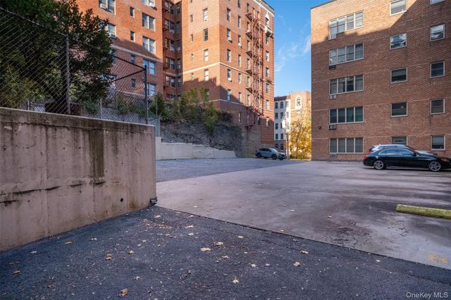 25 Franklin Avenue 6K, White Plains, NY 10601