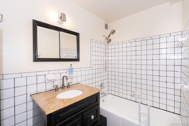 25 Franklin Avenue 6K, White Plains, NY 10601