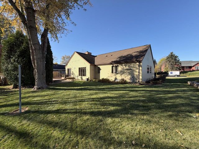 1522 N Francis STREET, Port Washington, WI 53074